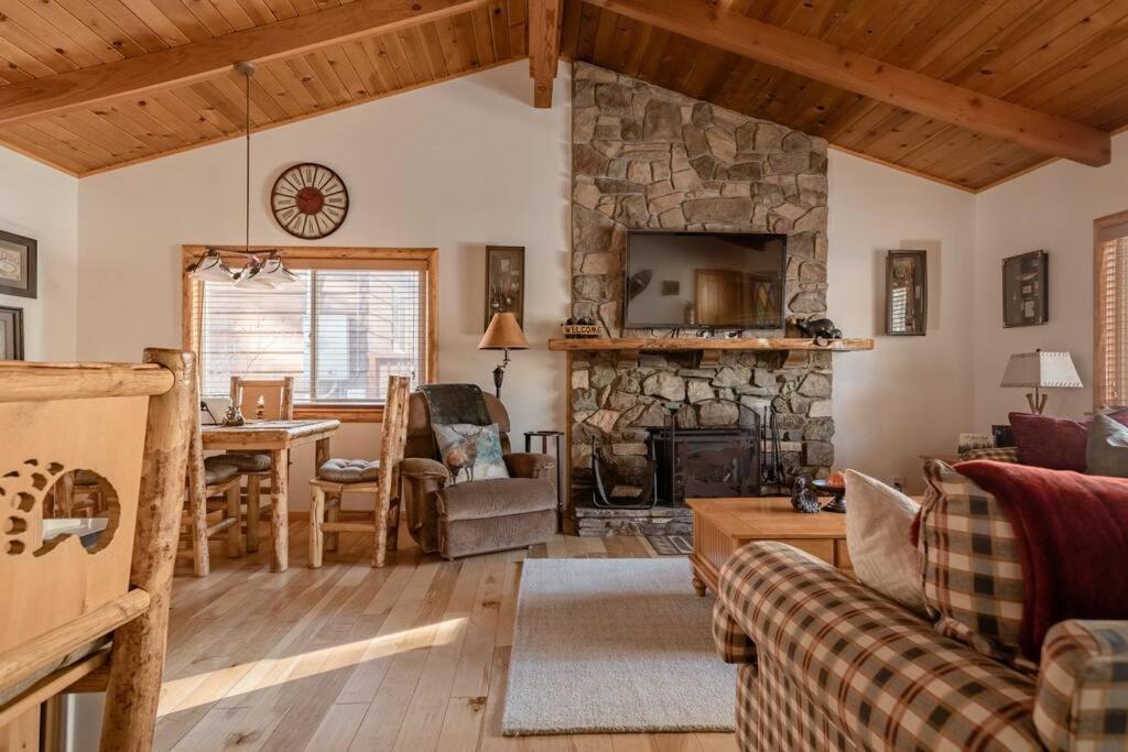 Hot Tub*Kids Room*Family Cabin Big Bear City Exterior photo