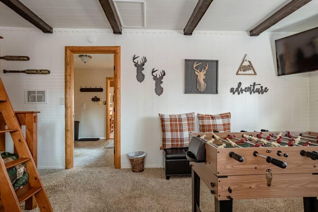 Hot Tub*Kids Room*Family Cabin Big Bear City Exterior photo