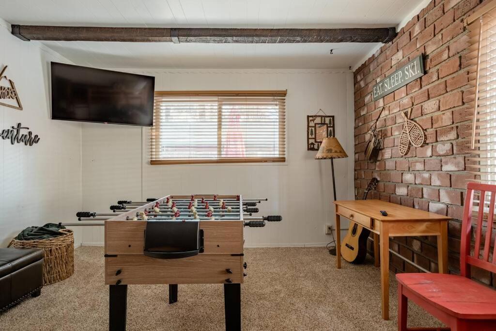 Hot Tub*Kids Room*Family Cabin Big Bear City Exterior photo